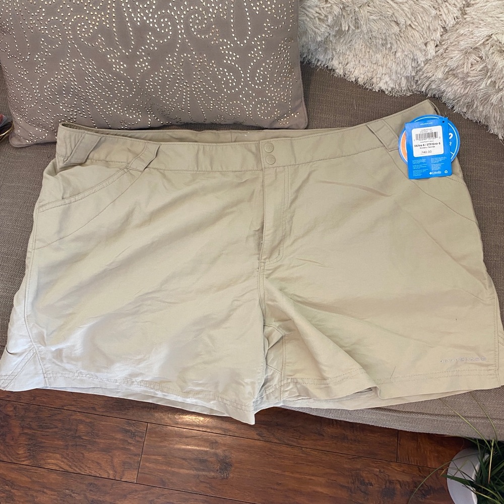 Columbia brand new with tags women’s shorts